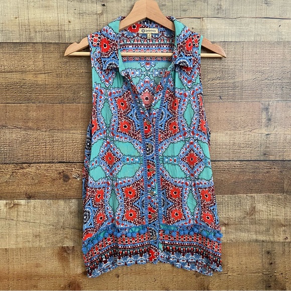 Darling Sleeveless Floral Summer Top by Democracy - Picture 1 of 11